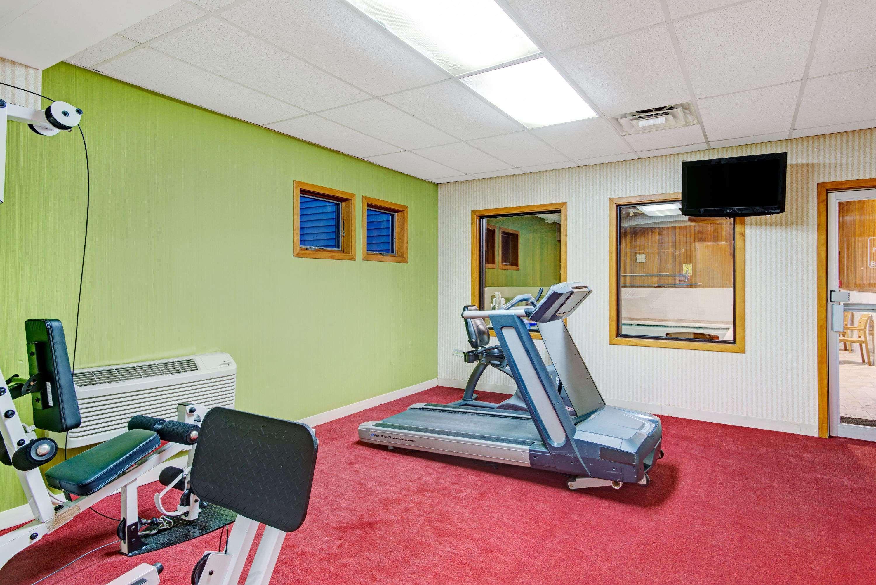Days Hotel By Wyndham Methuen Ma Conference Center Bagian luar foto